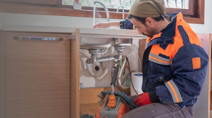 Expert burst pipe repair services in Gwynneville, IN